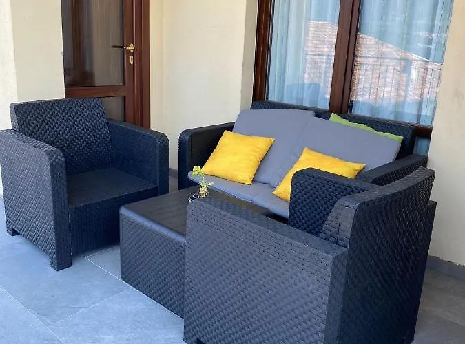 Апартаменты Gere House Лезено